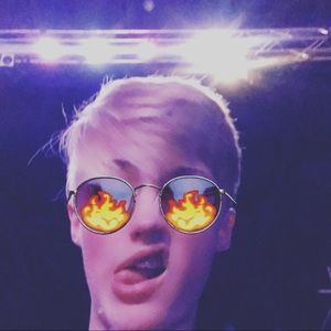 Meet your Posher, Jackson